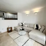 Апартаменты Elegant Close To The